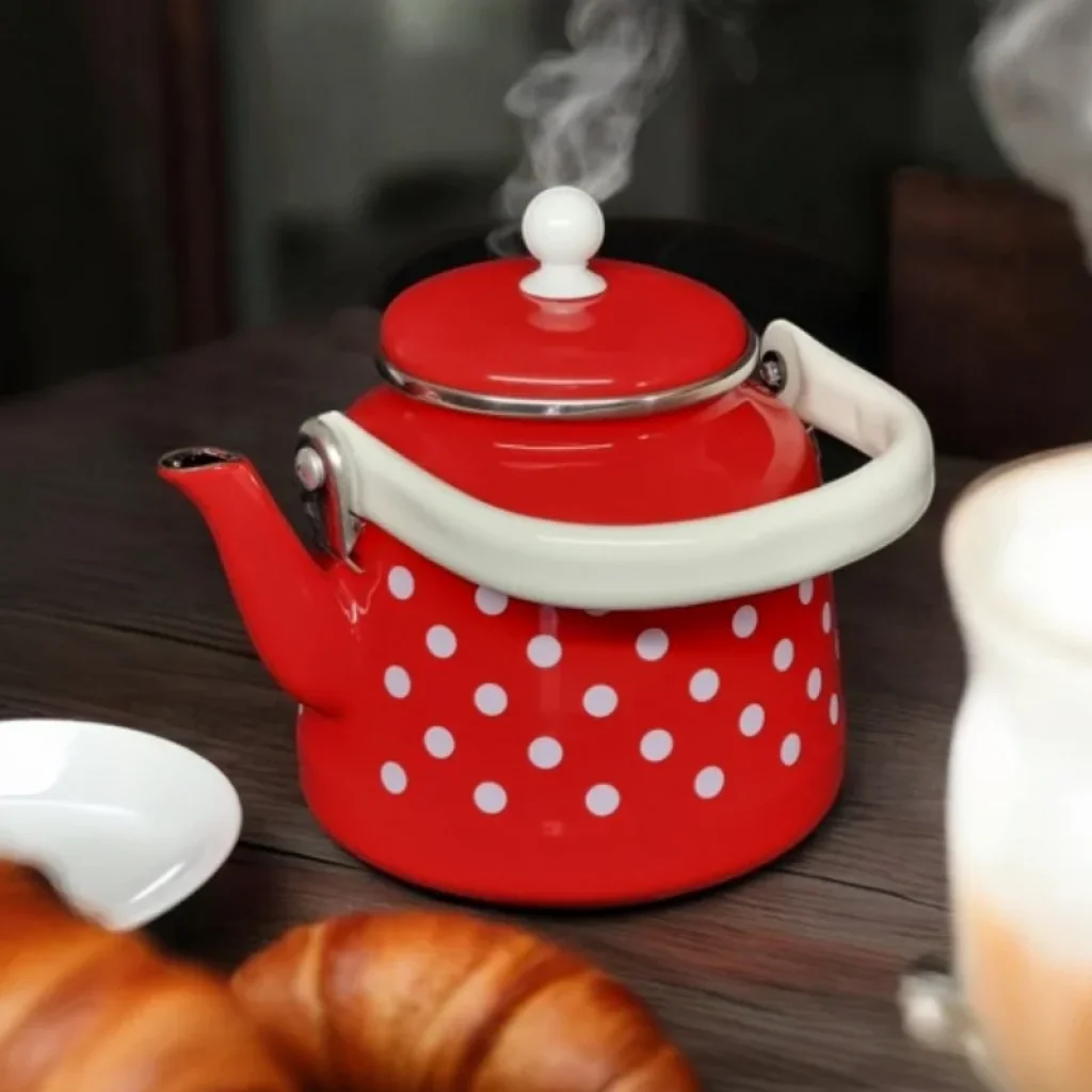 Emaye 1,5 Litre Kırmızı Puantiyeli Çaydanlık